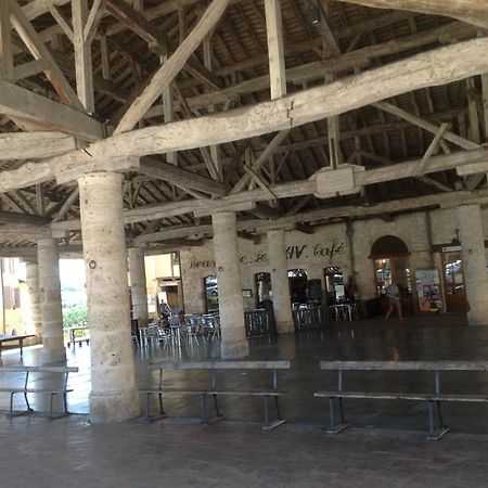 Ancien Presbytere Au Coeur Du Village Mauvezin  المظهر الخارجي الصورة