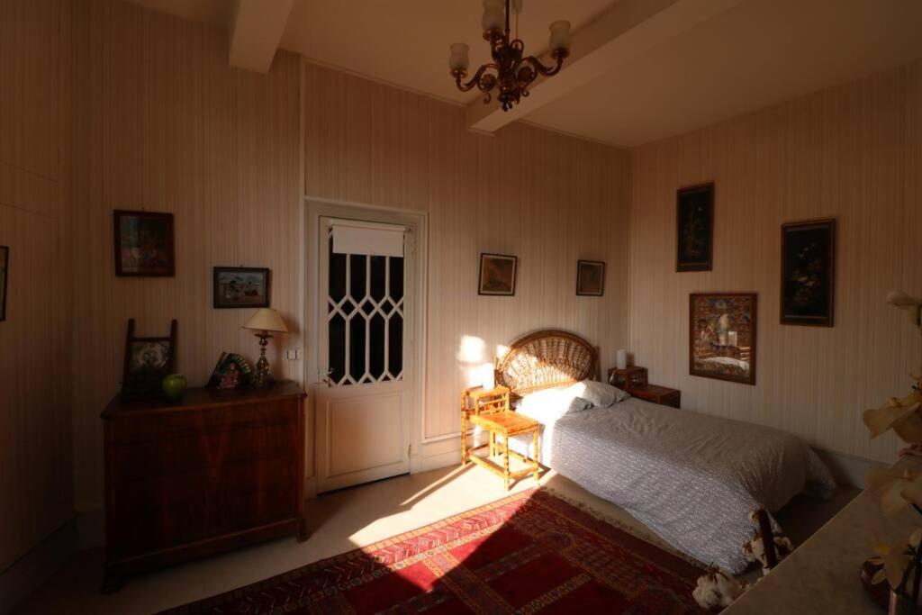 Ancien Presbytere Au Coeur Du Village Mauvezin  المظهر الخارجي الصورة
