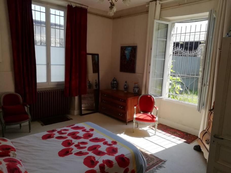 Ancien Presbytere Au Coeur Du Village Mauvezin  المظهر الخارجي الصورة