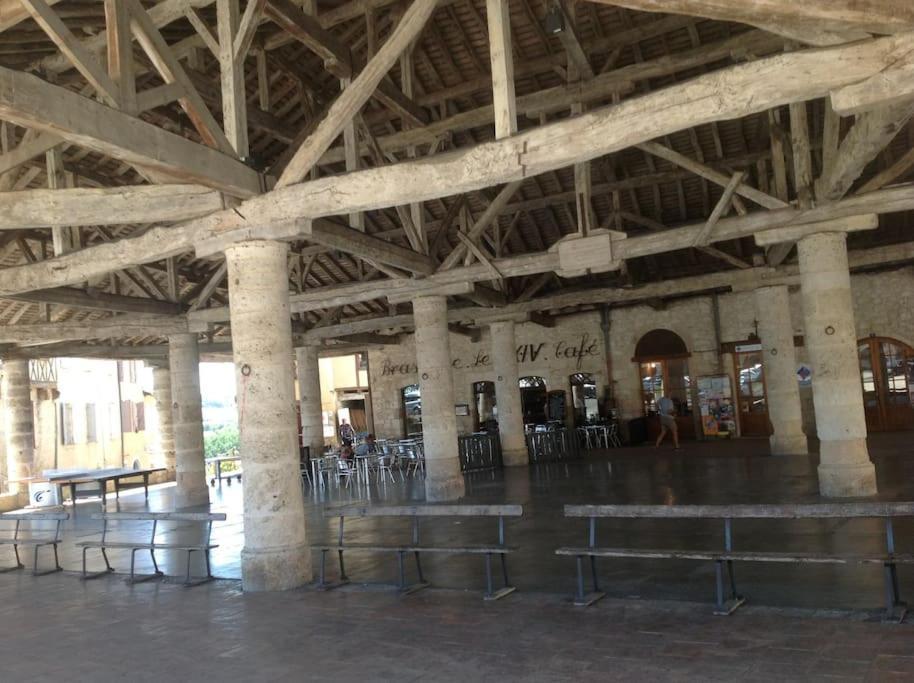 Ancien Presbytere Au Coeur Du Village Mauvezin  المظهر الخارجي الصورة