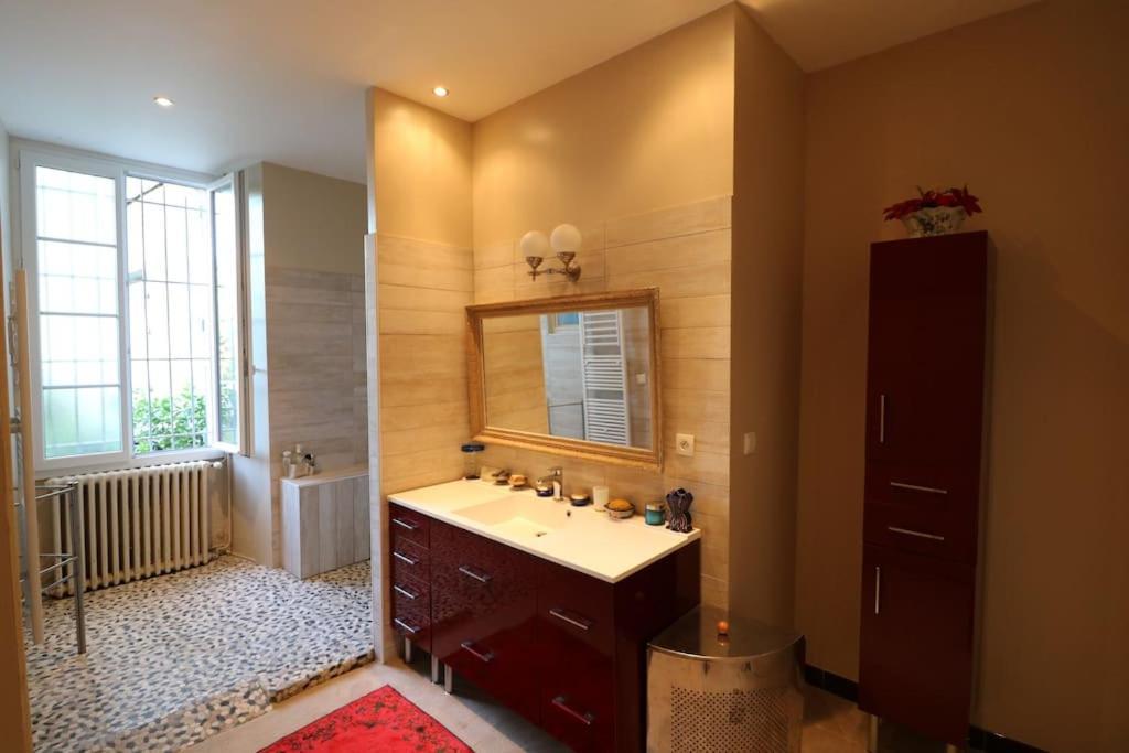 Ancien Presbytere Au Coeur Du Village Mauvezin  المظهر الخارجي الصورة