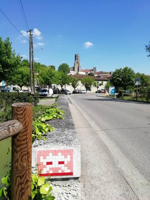 Ancien Presbytere Au Coeur Du Village Mauvezin  المظهر الخارجي الصورة