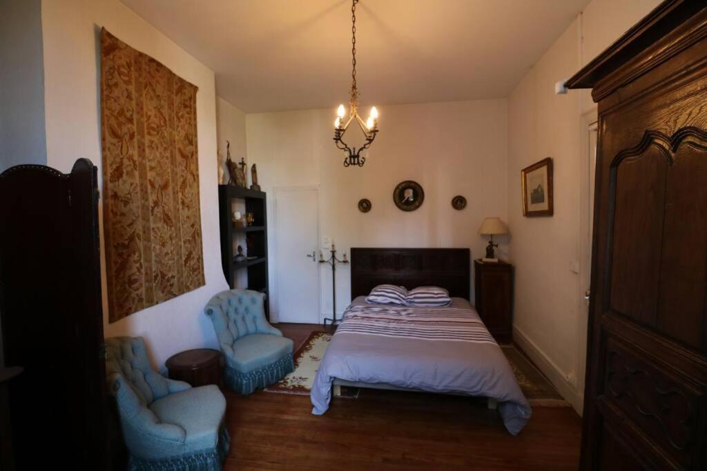 Ancien Presbytere Au Coeur Du Village Mauvezin  المظهر الخارجي الصورة